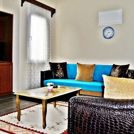 Evoteli Group Bitez 3+1 Ozel Havuzlu Alper Akyarlar
